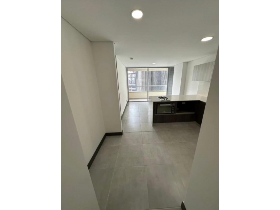 APARTAESTUDIO ARRIENDO CIUDAD DEL RIO