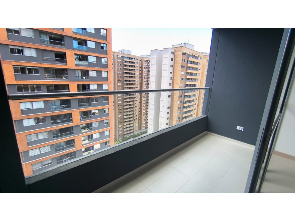 ARRIENDO APARTAMENTO CIUDAD DEL RIO — foto 3