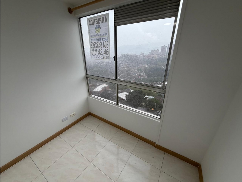 APARTAMENTO EN ARRIENDO -EN ROBLEDO — foto 2