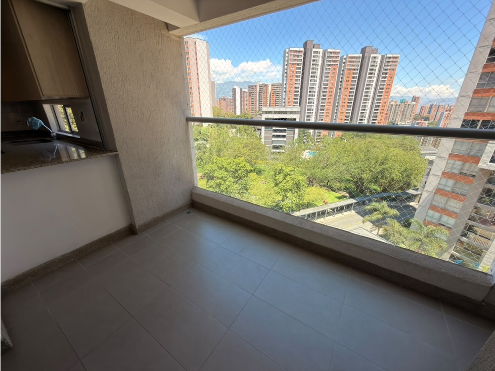 Arriendo apartamento Loma de los Bernal — foto 5