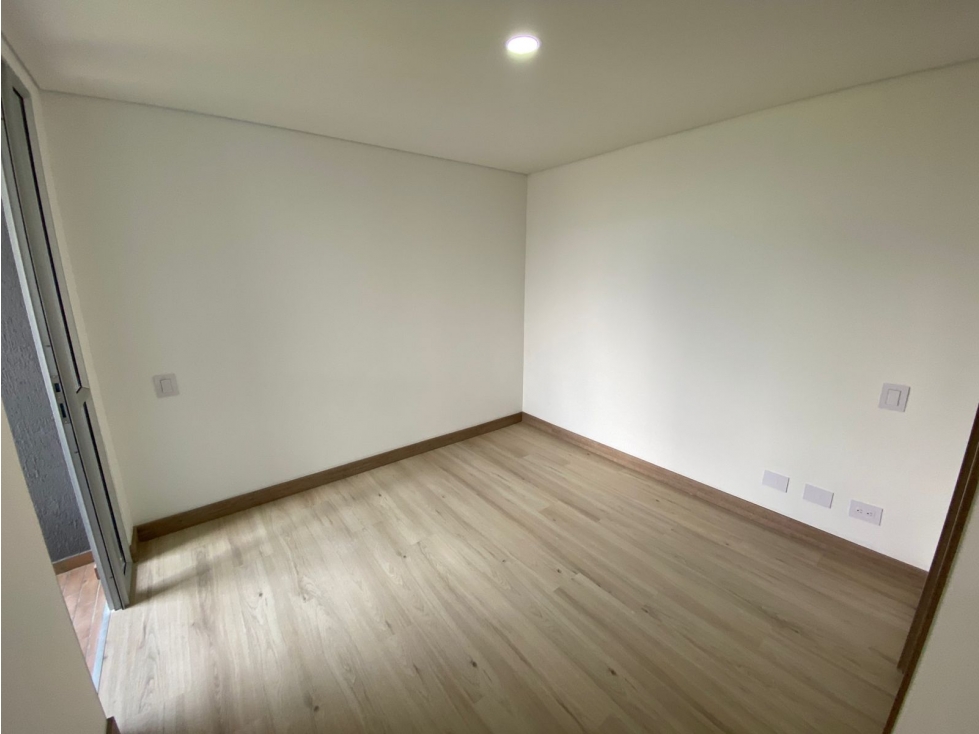 APARTAMENTO EN ARRIENDO PAN DE AZUCAR SABANETA — foto 5