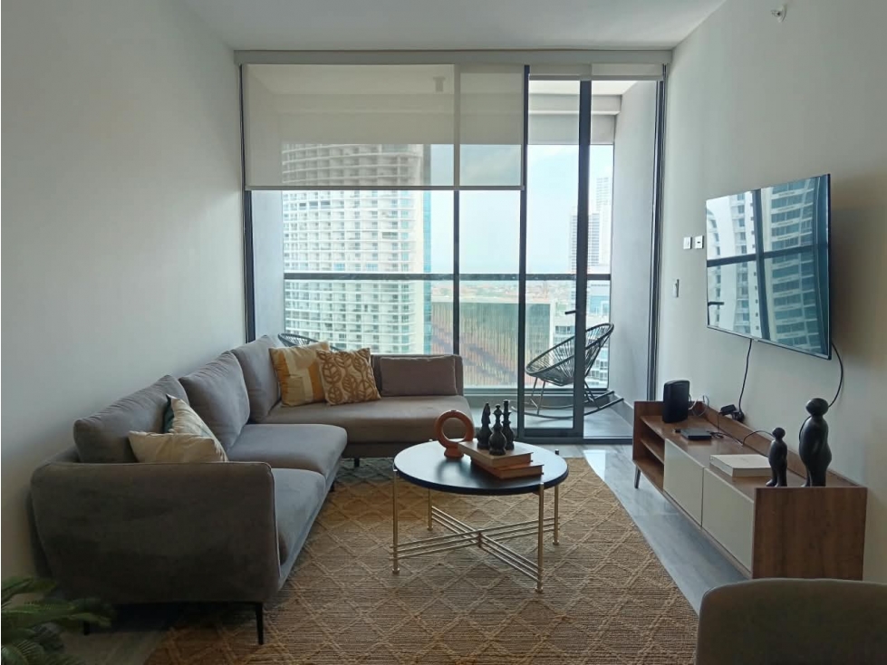 ALQUILER APARTAMENTO NUOVO ARMANI | VISTA AL MAR