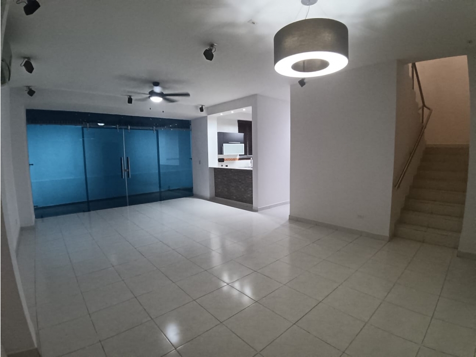 ALQUILER CASA LA ALAMEDA
