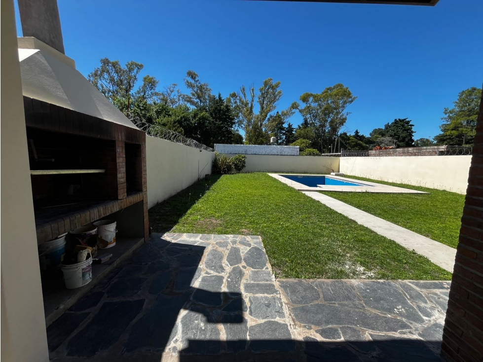 ALQUILER CASA LA REJA 3 HABITACIONES CON PILETA — foto 4