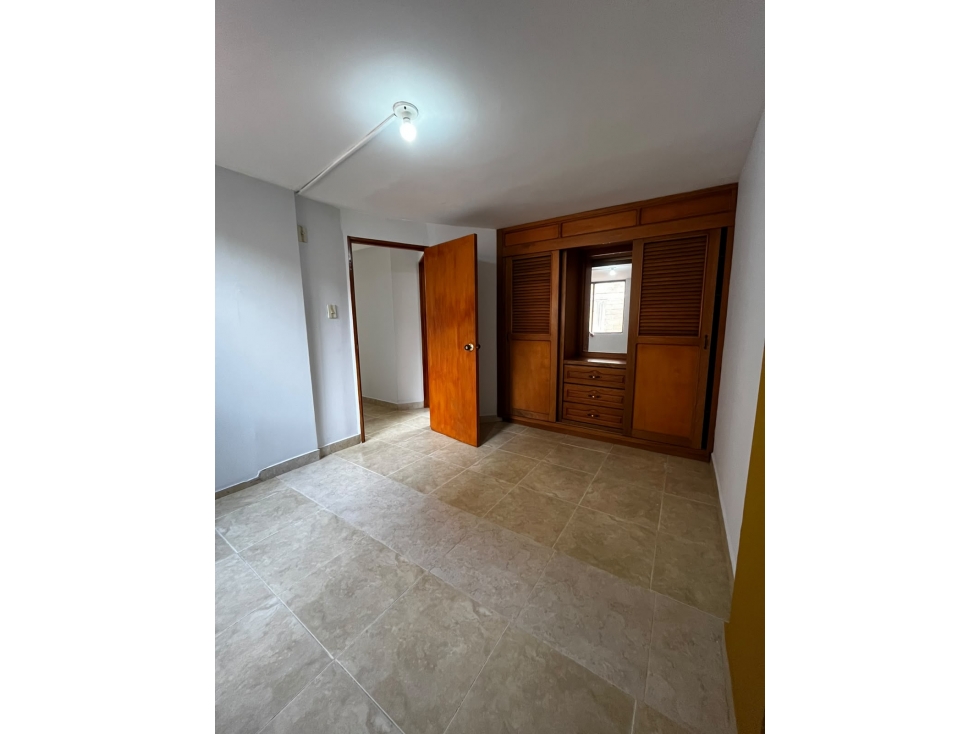 Vendo Apartamento Sector Robledo Altamira — foto 2