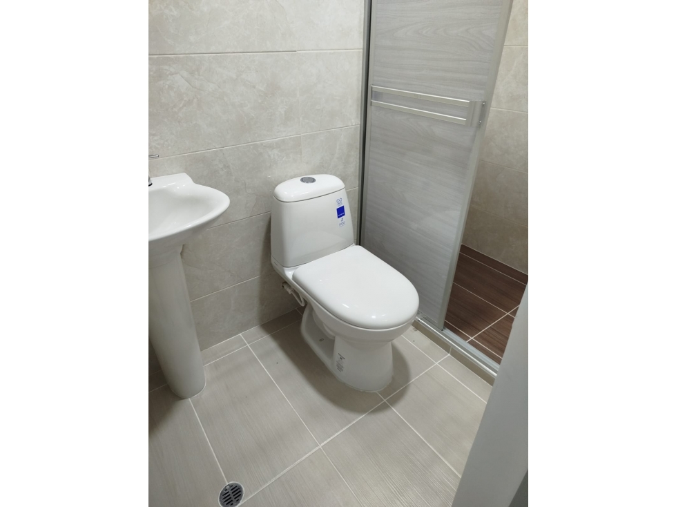 Apartamento en arriendo margen izquierda — foto 6