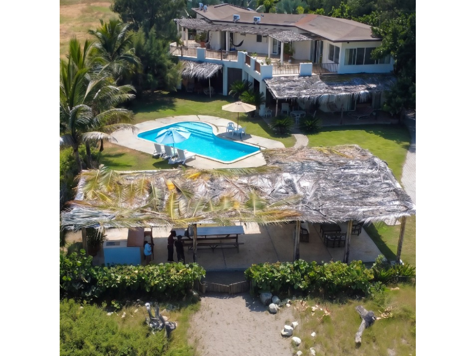 VENTA DE CASA CON TERRENO FRENTE AL MAR PLAYAS VILLAMIL KM 8 VIA DATA - 3
