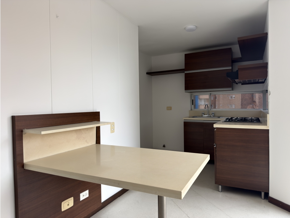 APARTAESTUDIO EN VENTA LAURELES — foto 3