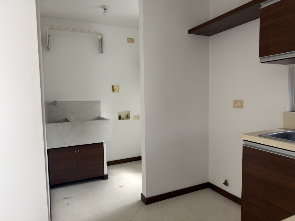 APARTAESTUDIO EN VENTA LAURELES — foto 5