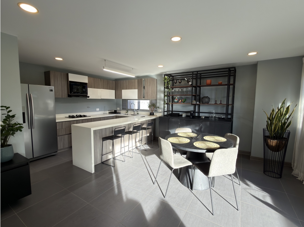 APARTAMENTO AMOBLADO EN ARRIENDO CASTROPOL - POBLADO — foto 4