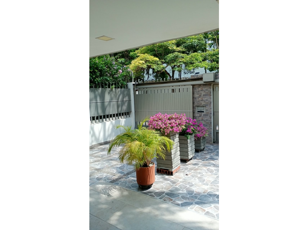 2612 HERMOSA CASA EN ALTOS DE RIOMAR