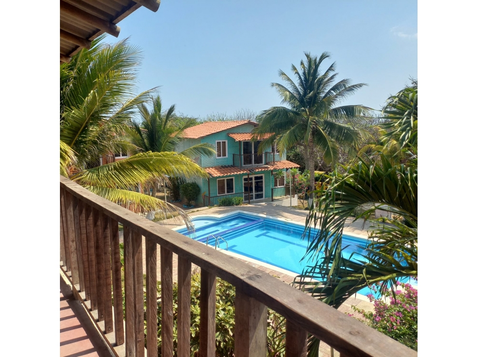 2460-P-CONJUNTO DE CASAS EN SANTA VERONICA
