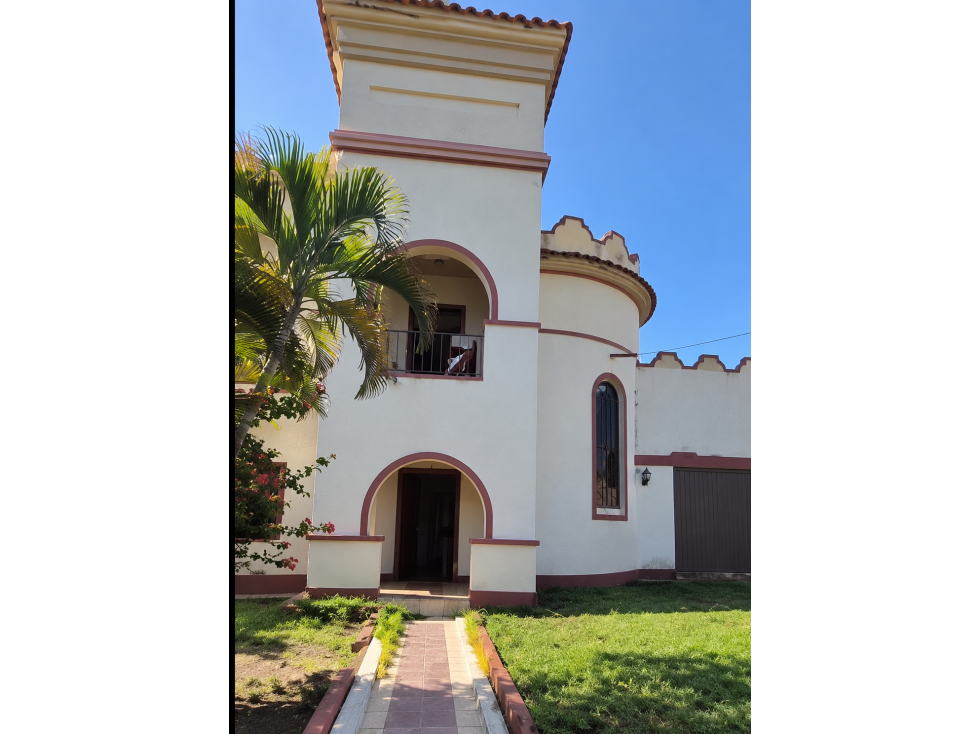 1902 CASA HISTÓRICA EN EL PRADO 850 M²
