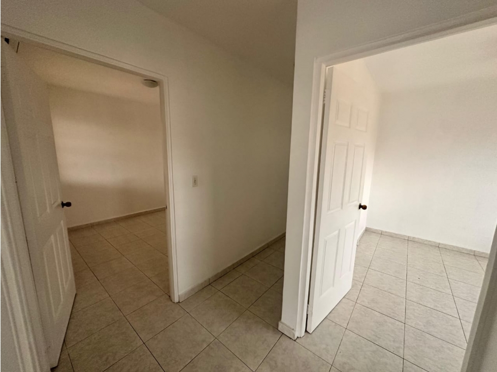 ALQUILER DE CASA EN SAN ANTONIO — foto 2