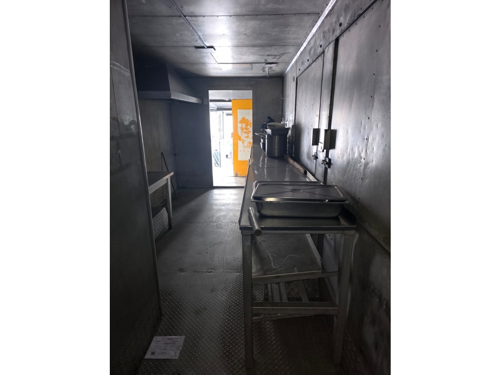 ALQUILER DE LOCAL COMERCIAL EN PARQUE LEFEVRE