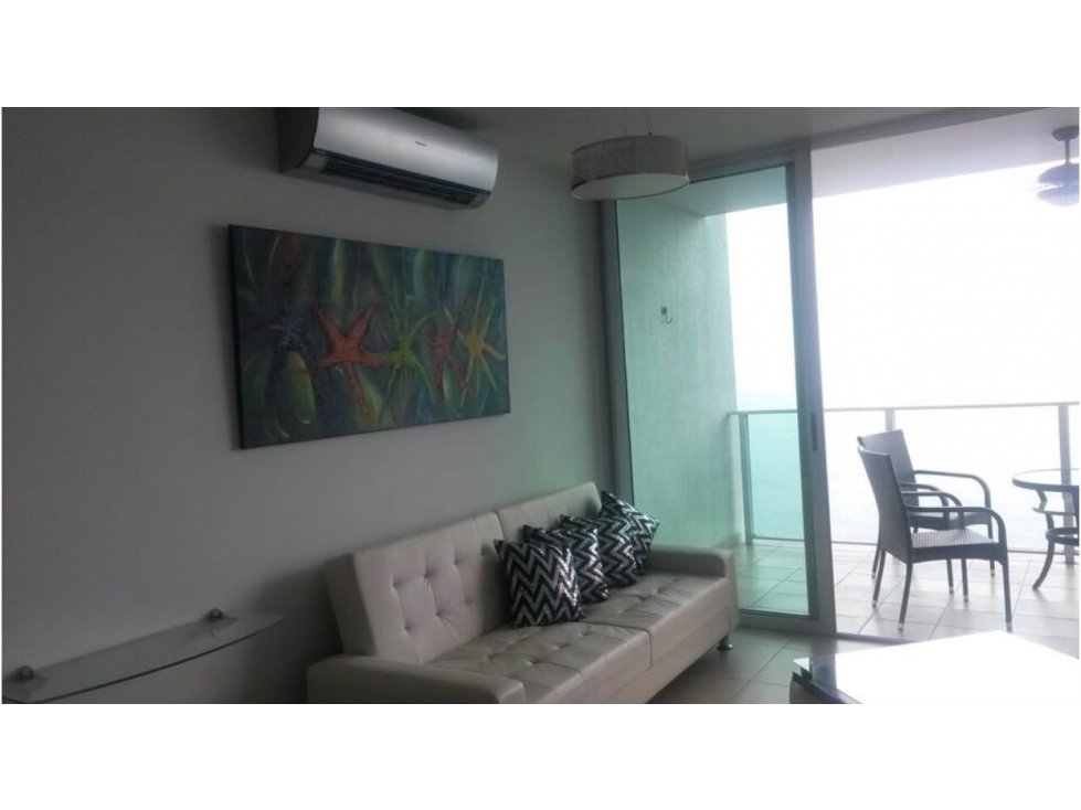 ALQUILER DE APARTAMENTO EN PH TERRASOL