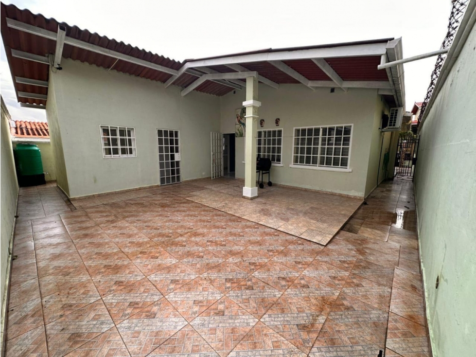 ALQUILER DE CASA EN SAN ANTONIO