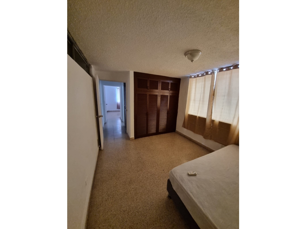 ALQUILER DE APARTAMENTO EN VIA ESPAÑA — foto 6