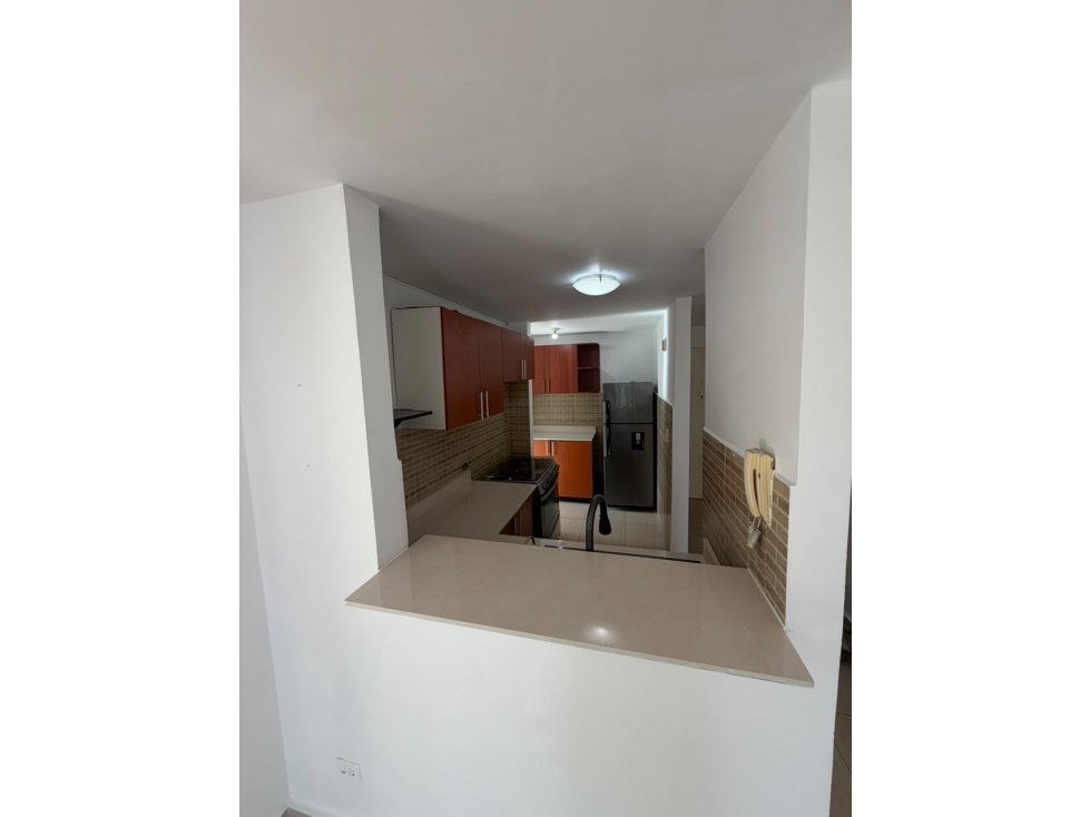 ALQUILER DE APARTAMENTO A PASOS DEL PARQUE OMAR — foto 4