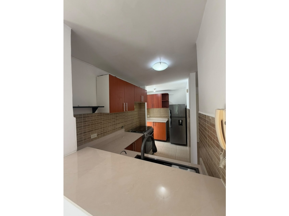 ALQUILER DE APARTAMENTO A PASOS DEL PARQUE OMAR — foto 5