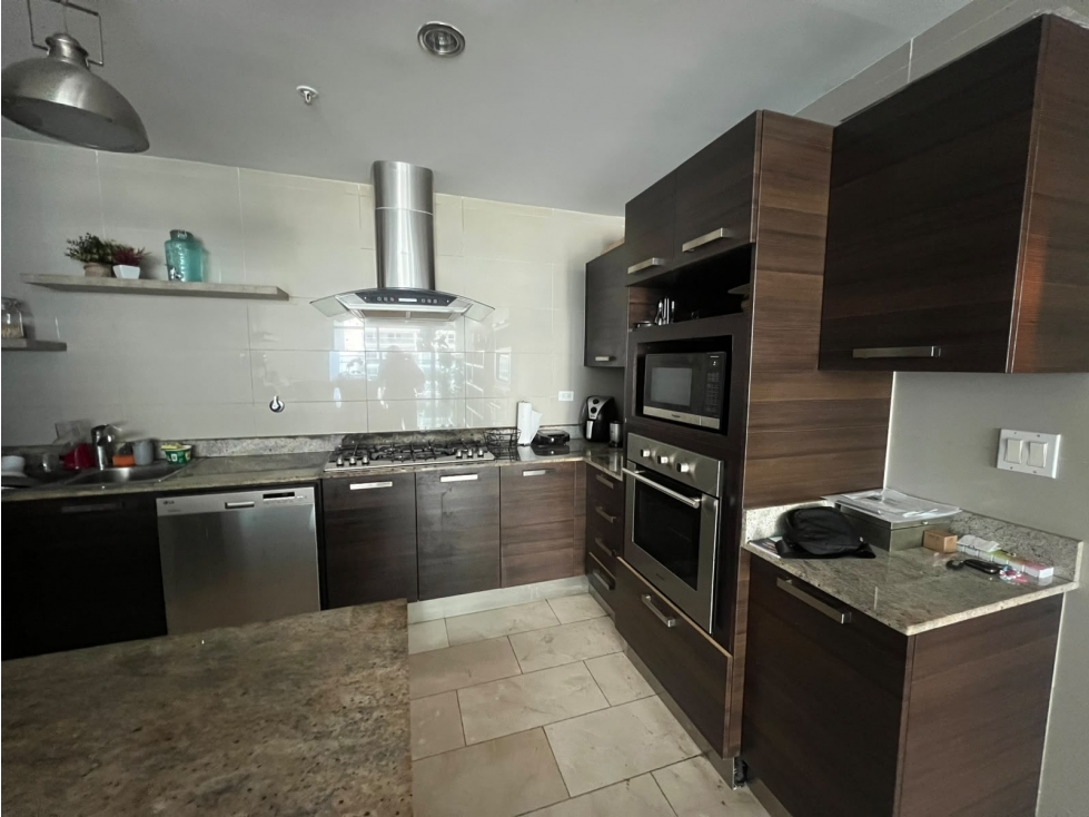 VENTA DE APARTAMENTO EN PH GRAND TOWER — foto 4