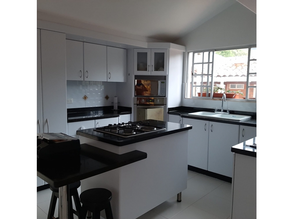 Casa en venta en sector La Alambra, Manizales — foto 5