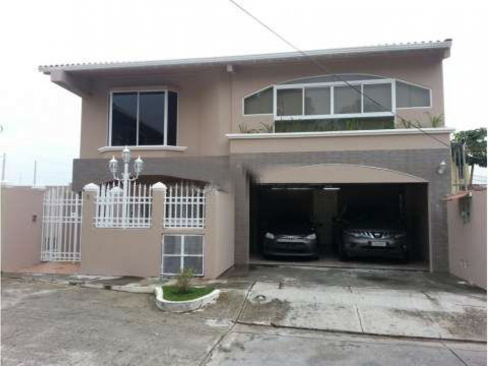 VENDE O ALQUILA ESPECTACULAR DUPLEX ENTRE CHANIS Y COSTA DEL ESTE - 1