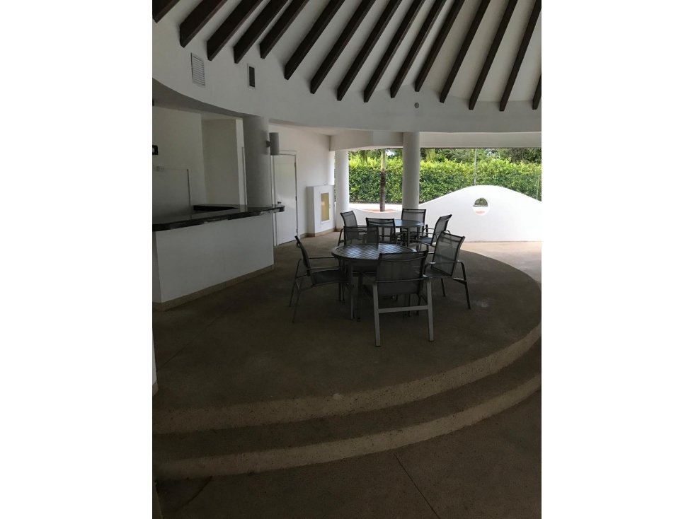 PUNTA BARCO, VENDO EXCELENTE APARTAMENTO DE 220MTS2 — foto 2