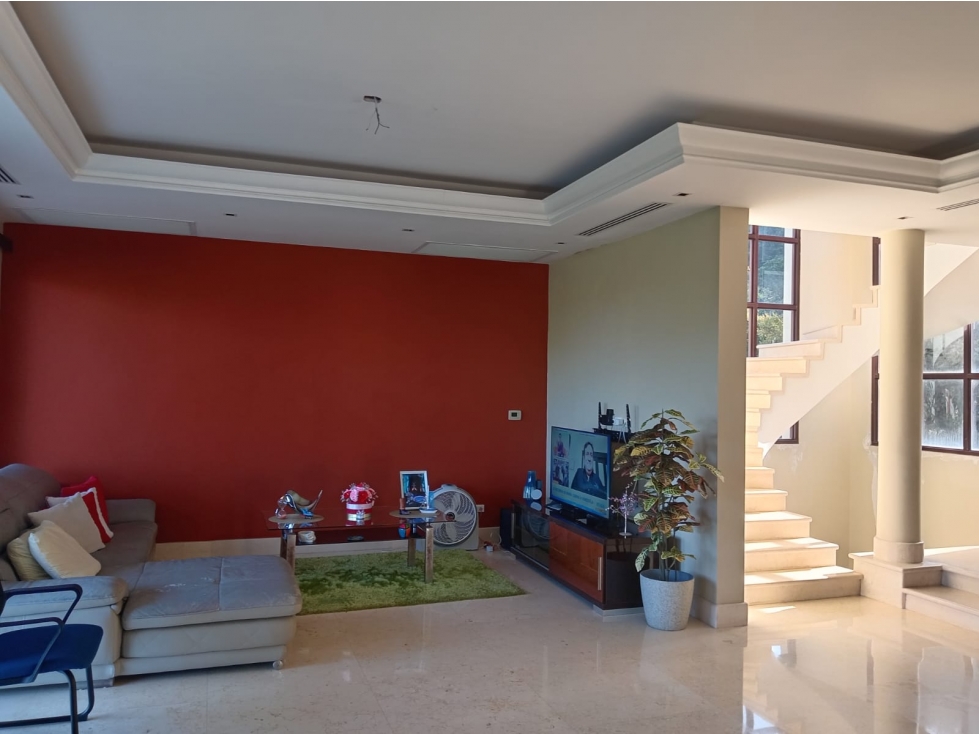 Venta de Casa Las Cumbres — foto 2