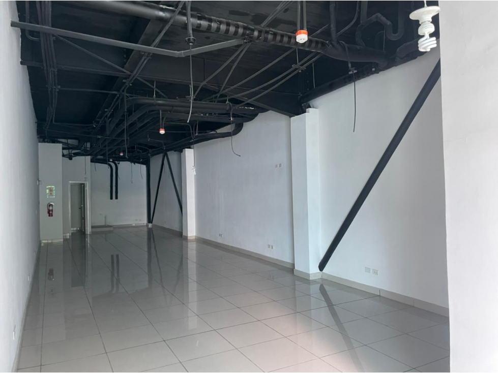 BELLA VISTA LOCALES EN ALQUILER M Y M — foto 4