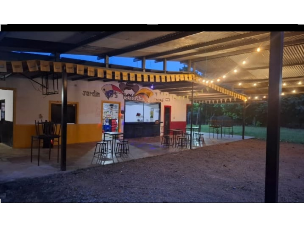 Aguadulce se vende terreno con negocio y patente completa — foto 4