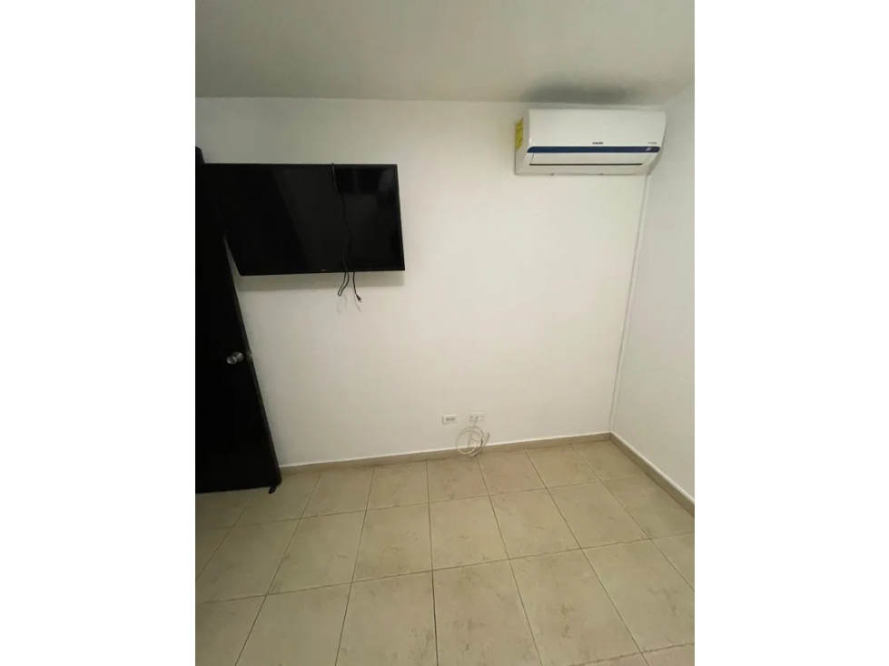 VÍA 12 DE OCTUBRE, VENDO CÓMODO APARTAMENTO DE 98MTS2 — foto 4