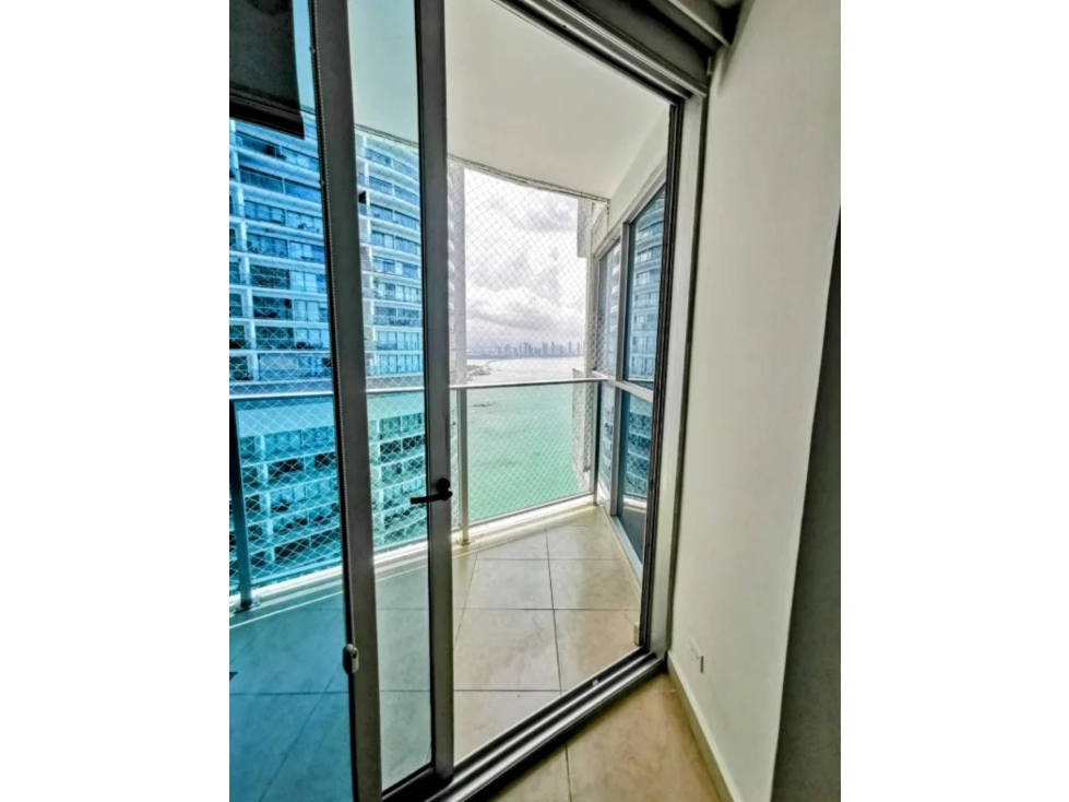 PUNTA PACÍFICA, EXQUISITO APARTAMENTO FRENTE AL MAR 100MTS2 — foto 4