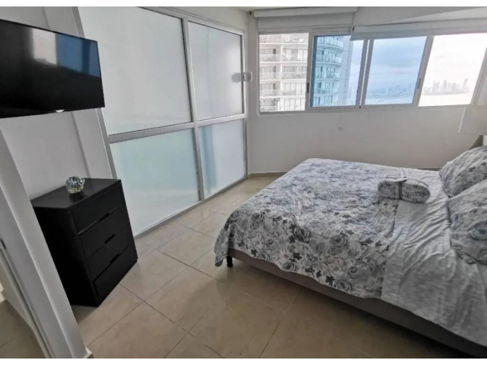 PUNTA PACÍFICA, EXQUISITO APARTAMENTO FRENTE AL MAR 100MTS2 — foto 5