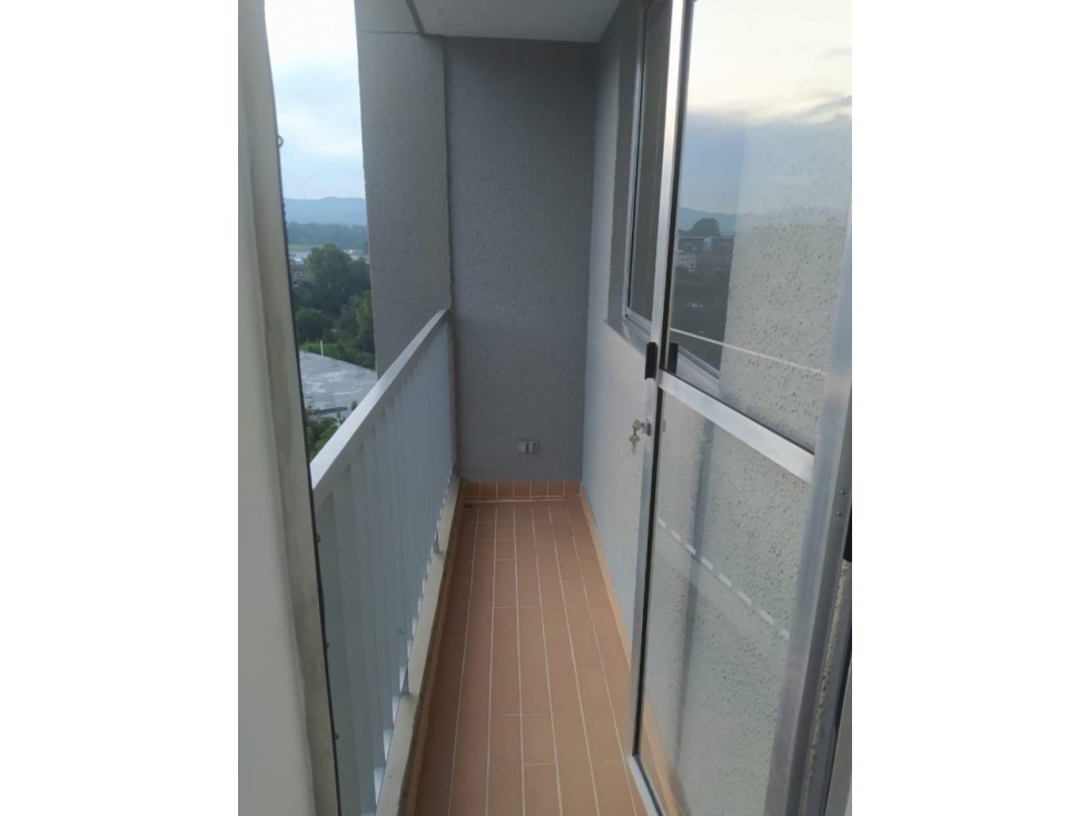Apartamento en arriendo en Rionegro, Antioquia Torres del Campo — foto 2