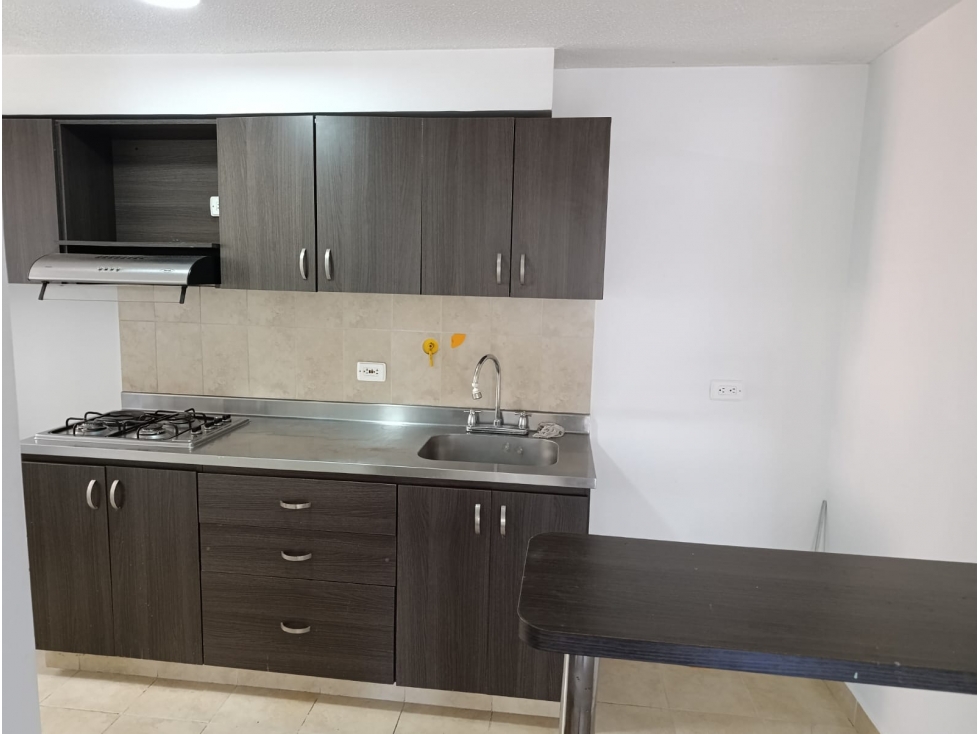 Apartamento en Arriendo Torres del Campo, Sector Los Colegios — foto 2