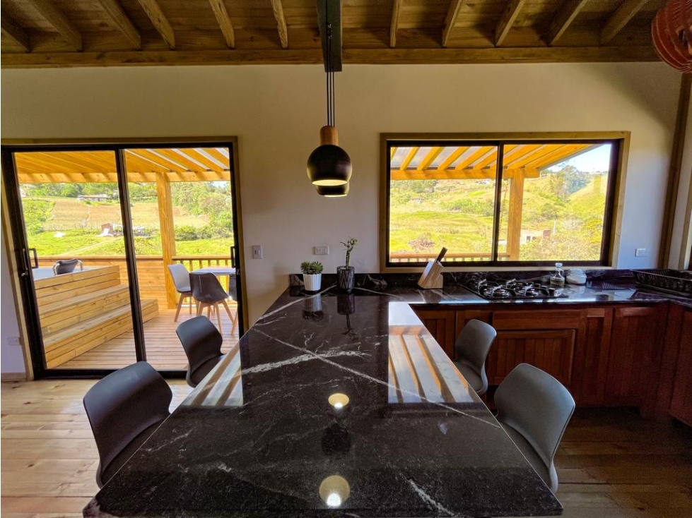 Casa Campestre en Arriendo Vereda Las Cruces, El Santuario - 3
