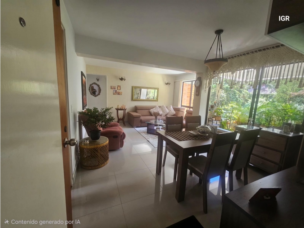 Vendo Lindo Apartamento en la Loma del Escobero 180826-01