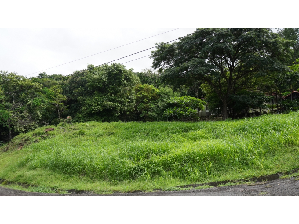 Build-Ready Lot For Sale in Altos del Maria — foto 3