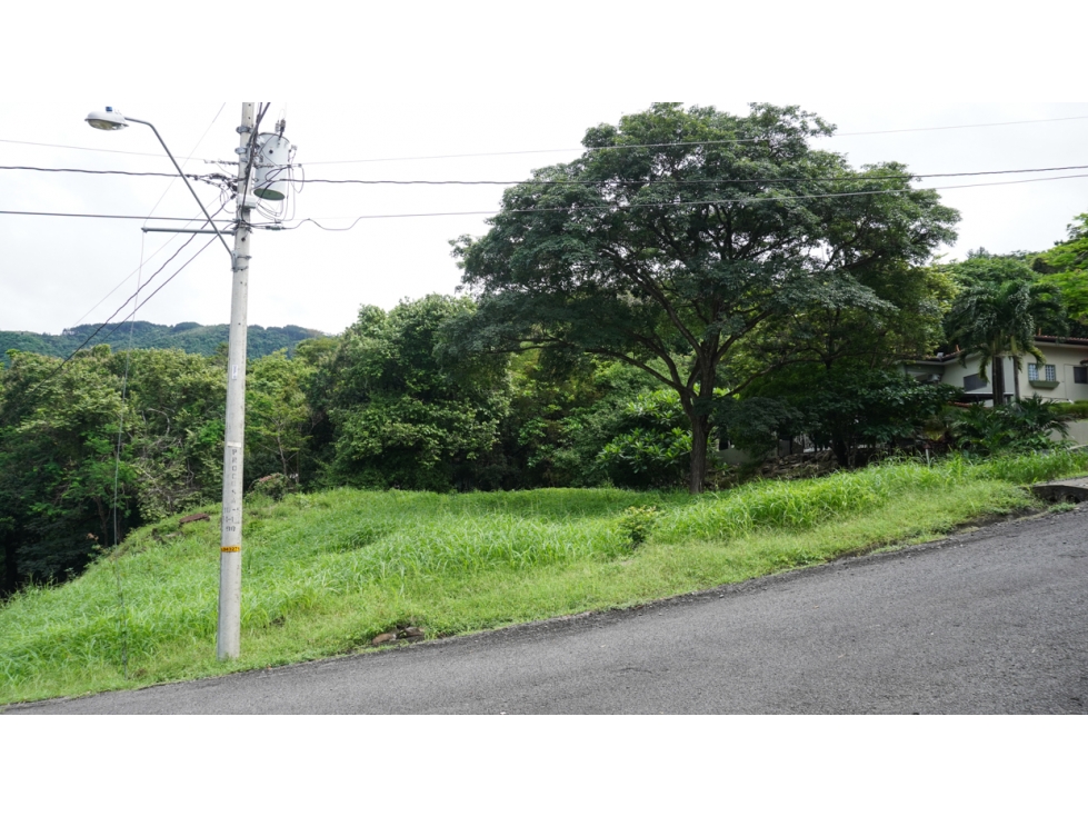 Build-Ready Lot For Sale in Altos del Maria — foto 4