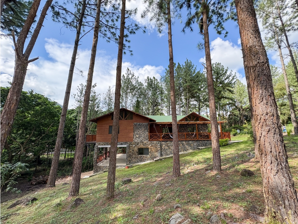 Retiro de Montaña de Madera en Venta en Altos del María — foto 2