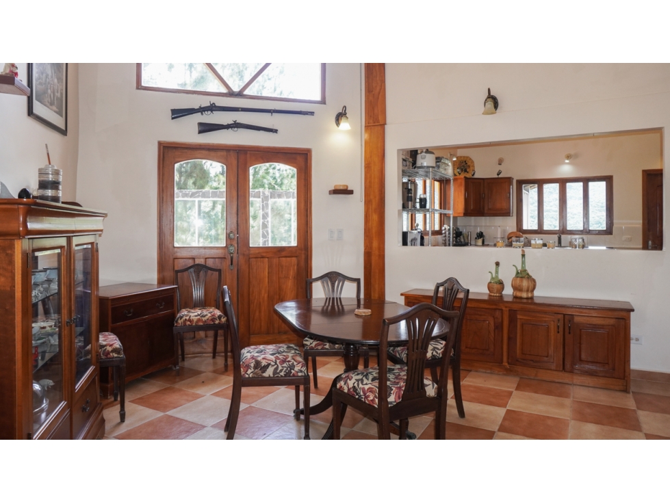 Amplia Casa De Montaña En Venta En Altos Del Maria — foto 4