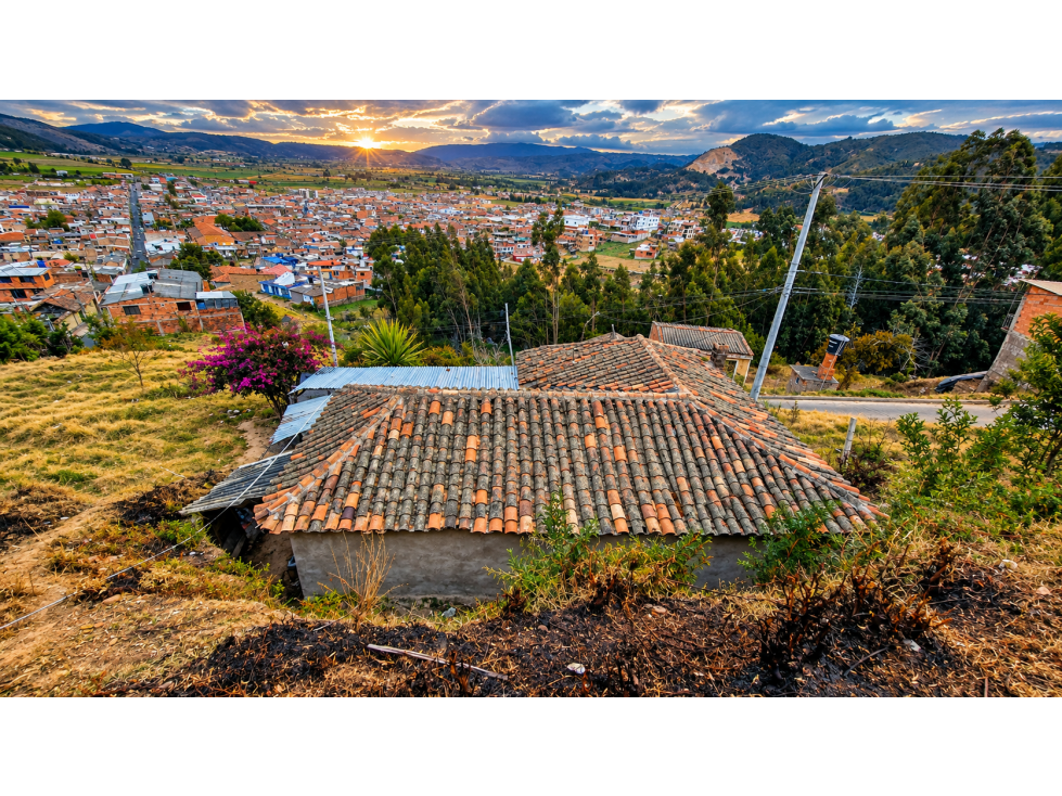 Lote Urbano Estratégico en la Entrada de Samacá - 2