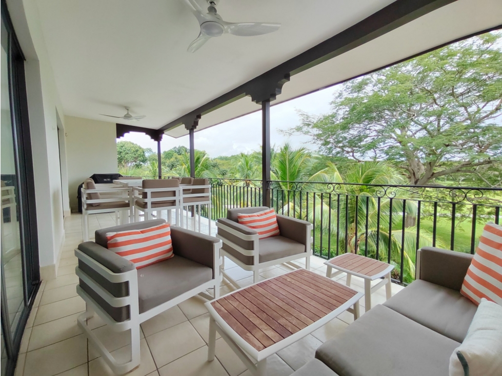 Venta de apartamento en Buenaventura con vista al lago