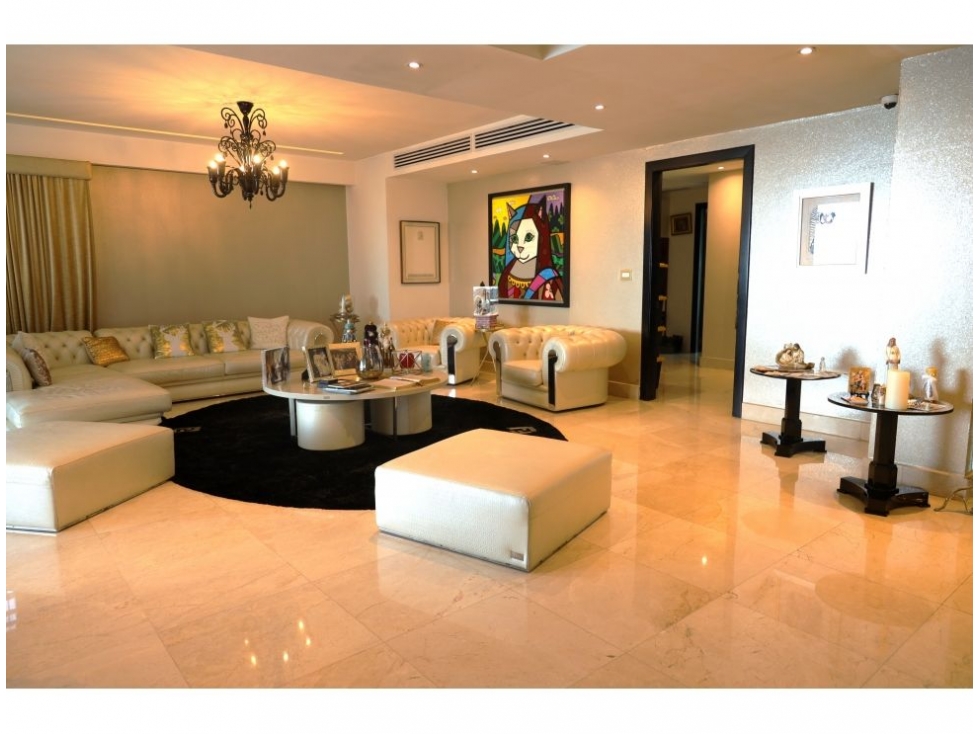 VENTA DE APARTAMENTO DE LUJO FRENTE AL MAR EN PH VENETIAN TOWER — foto 2