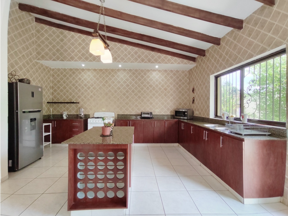 Alquiler de casa amoblada con piscina privada en Coloncito — foto 4