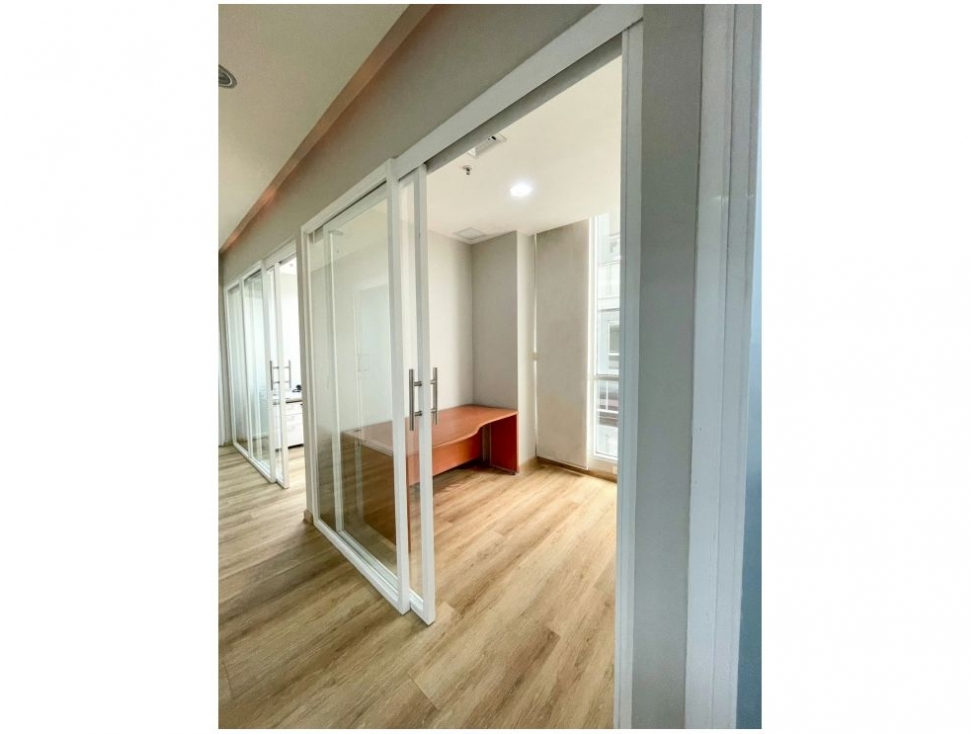 SE VENDE OFICINA CORPORATIVA EN SAN FRANCISCO - 4