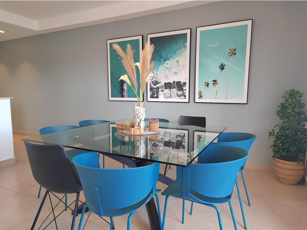 Venta de apartamento amoblado con vista al mar y club — foto 2