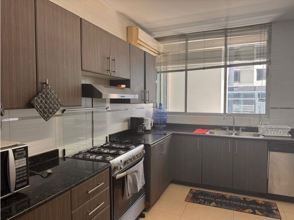 Alquiler de Apartamento amoblado en Obarrio — foto 2