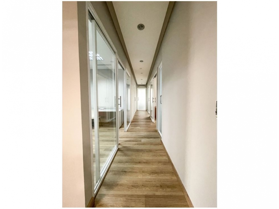 SE VENDE OFICINA CORPORATIVA EN SAN FRANCISCO - 6